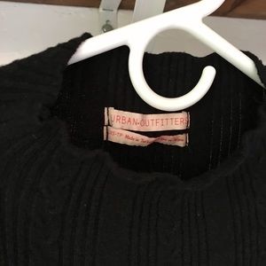 Cashmere black turtleneck from urban